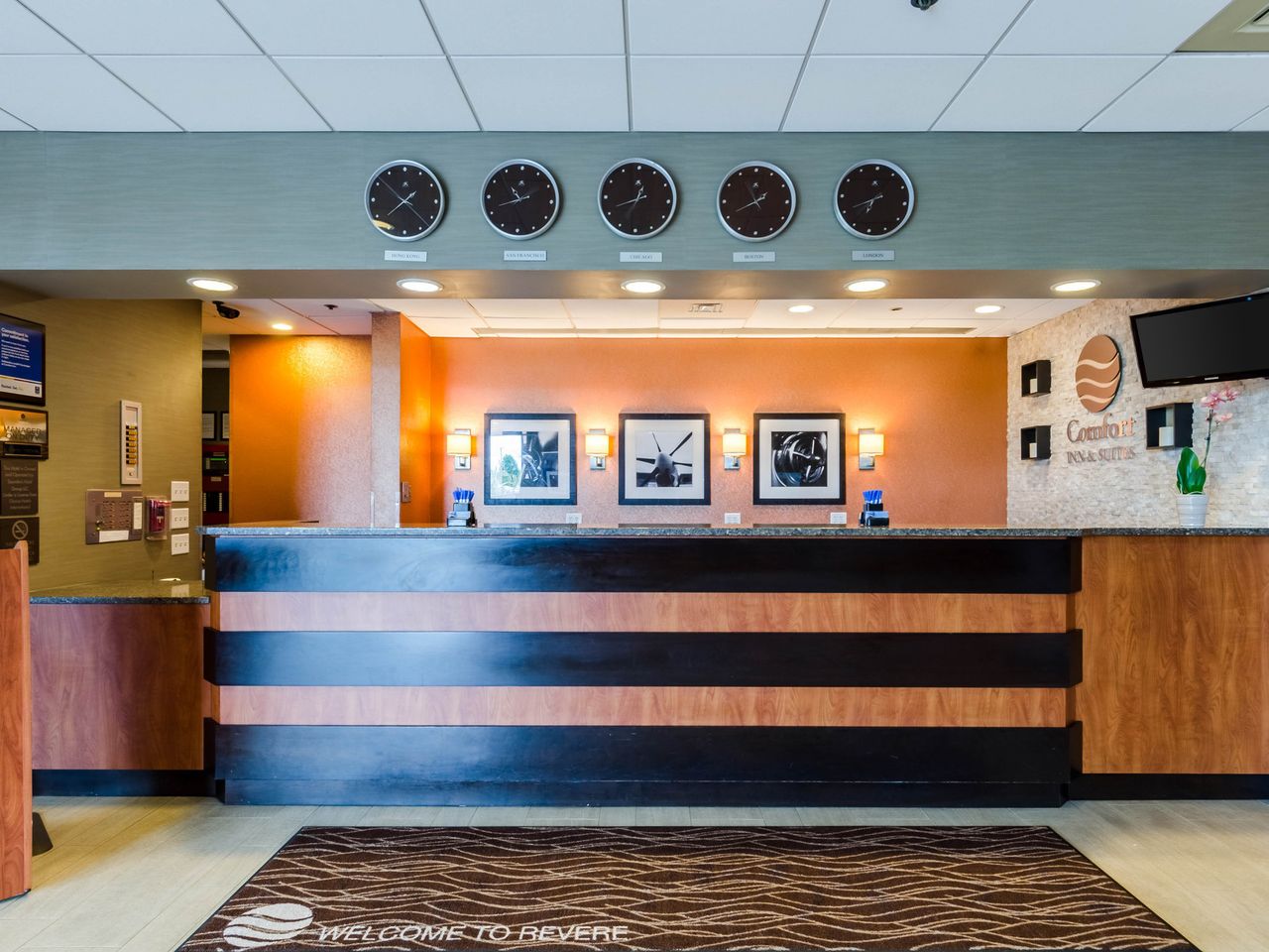 Comfort Inn & Suites Logan International Airport