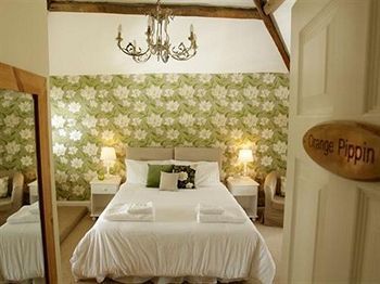 Orles Barn Hotel