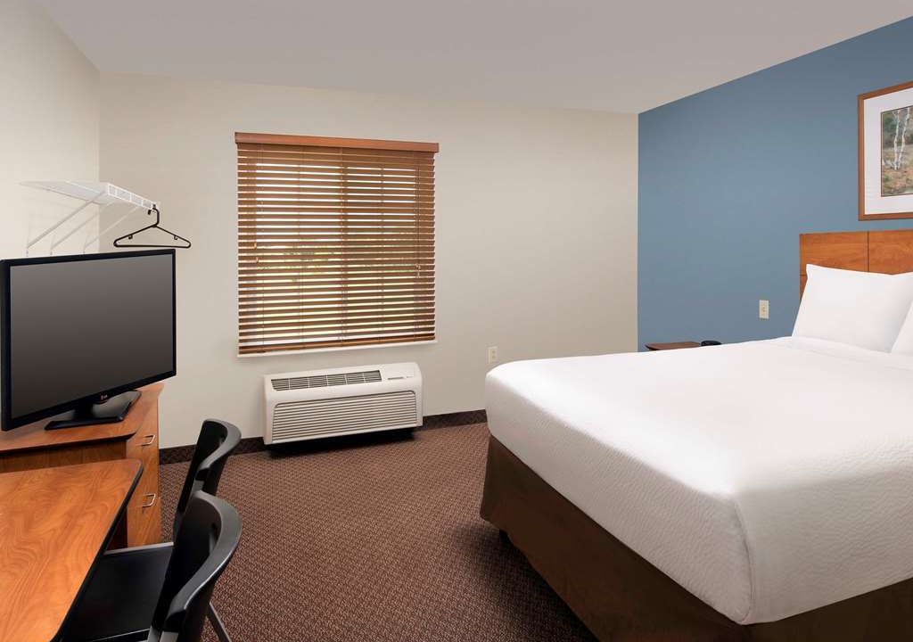 WoodSpring Suites San Antonio North Live Oak I-35