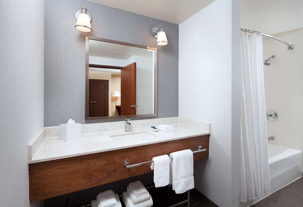 Four Points by Sheraton San Jose Airport