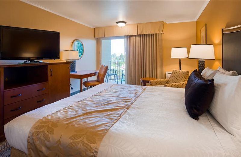Best Western Plus Royal Oak Hotel