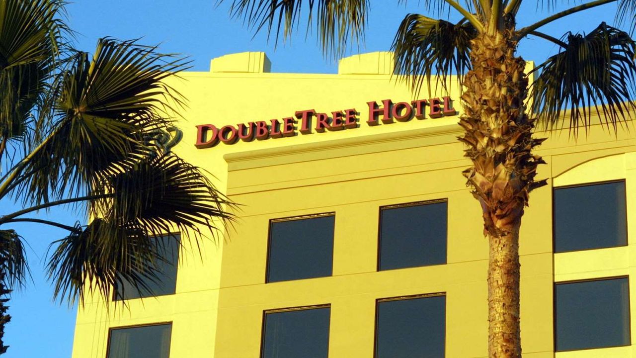 DoubleTree by Hilton Santa Ana - Orange County Airport