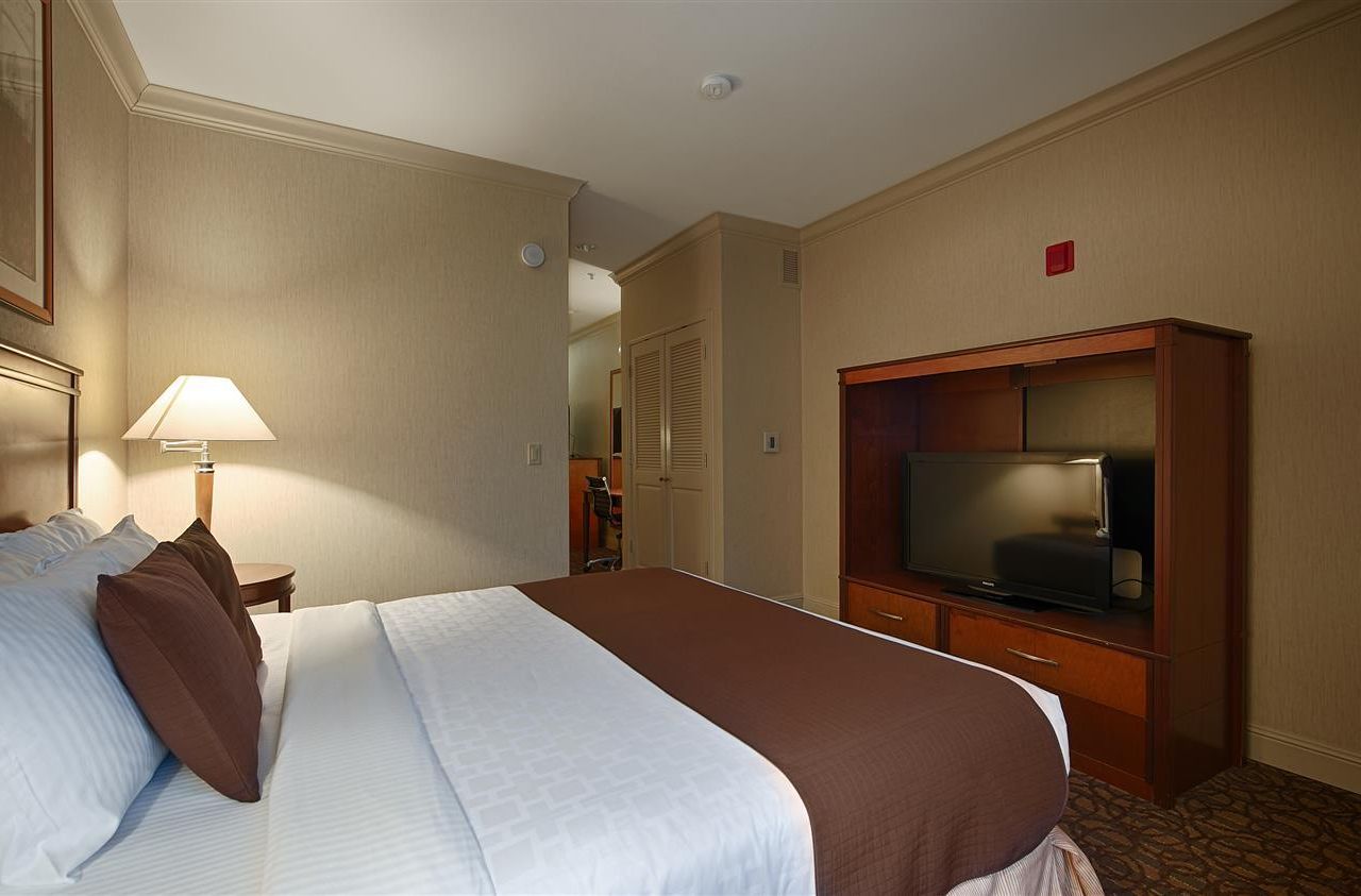 Best Western Plus All Suites Inn