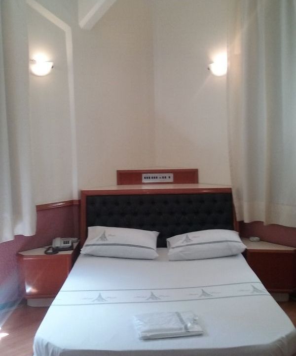 Hotel Paris