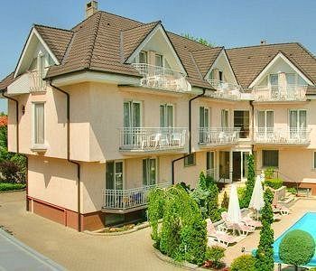 Hotel Diana