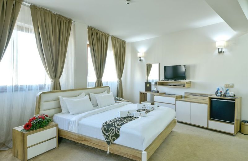 Bushi Resort & SPA