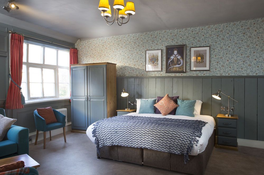 The Ostrich Inn Colnbrook London Heathrow