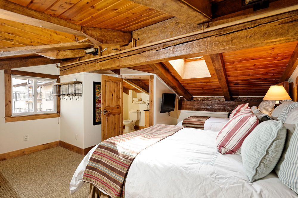 The Crestwood Snowmass Village