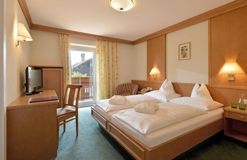 Classic Rooms by Crystal