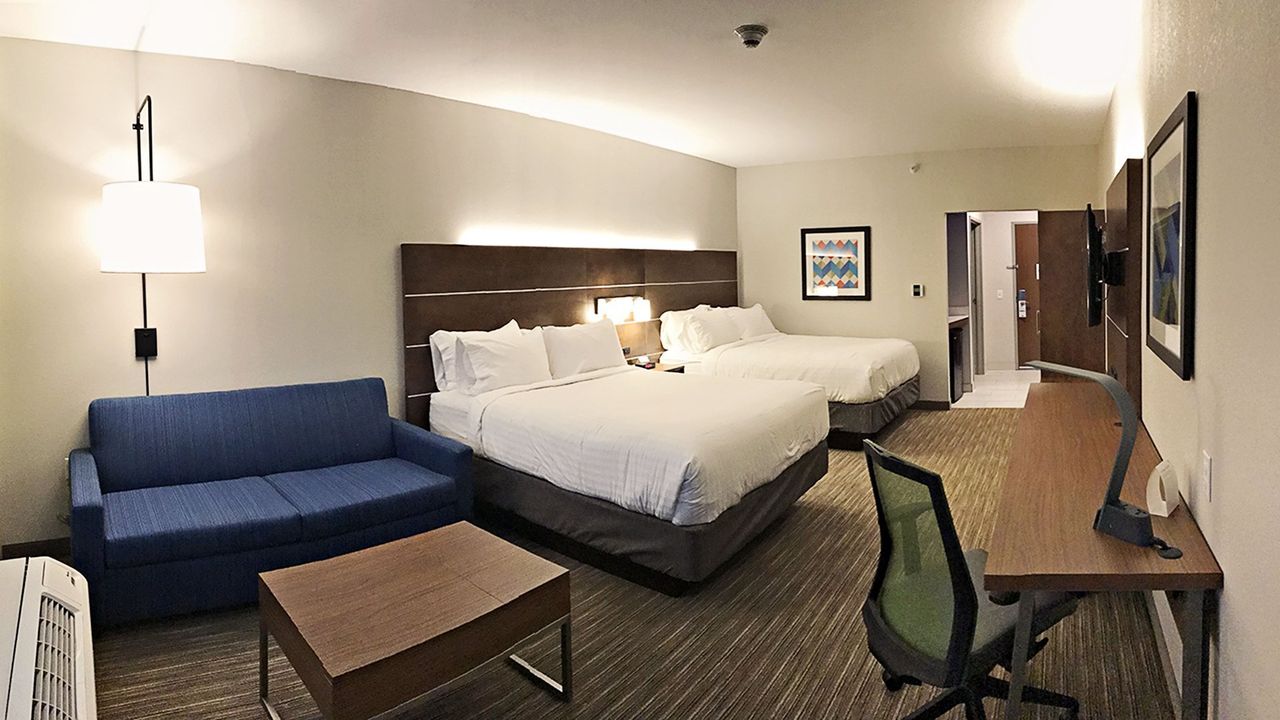 Holiday Inn Express & Suites - Sterling, an IHG Hotel