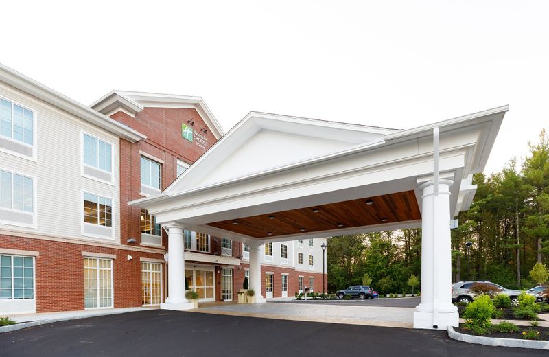 Holiday Inn Express & Suites - Sturbridge, an IHG Hotel