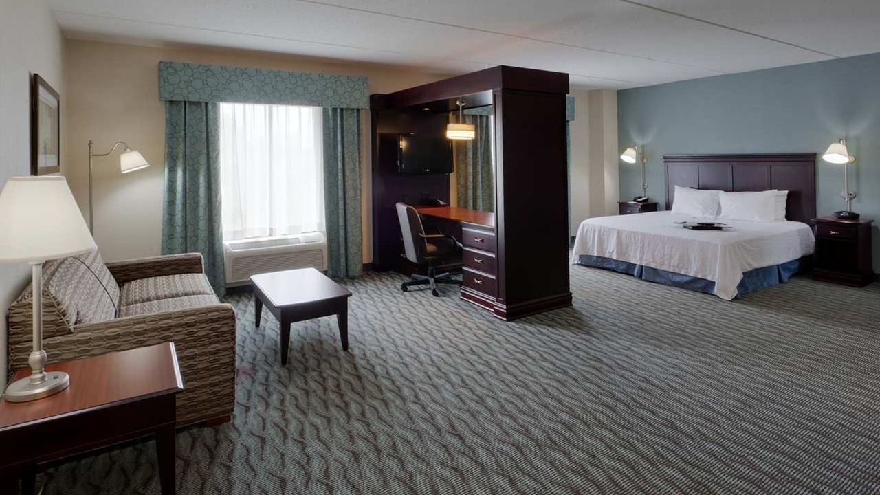Hampton Inn & Suites by Hilton Syracuse Dewitt