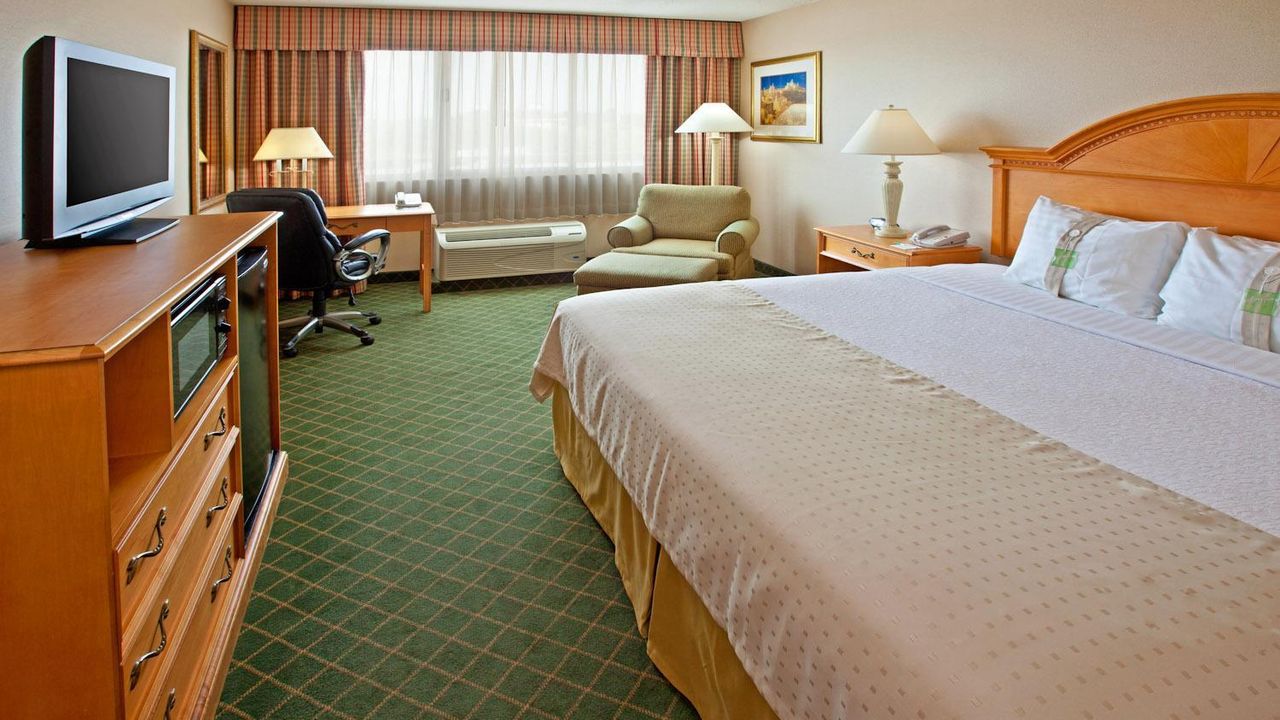 Holiday Inn - Terre Haute, an IHG Hotel