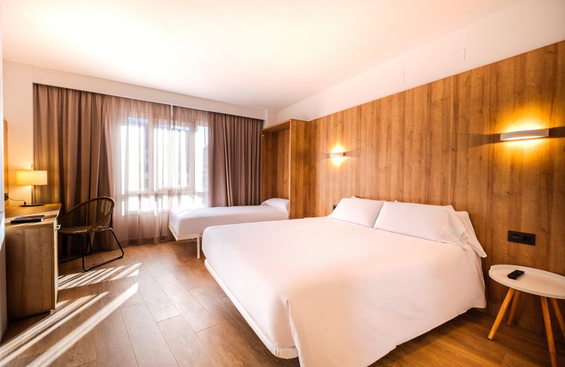 Apartaments SB Corona Tortosa