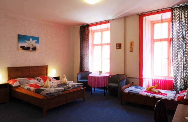 Grand Luxury Hotel