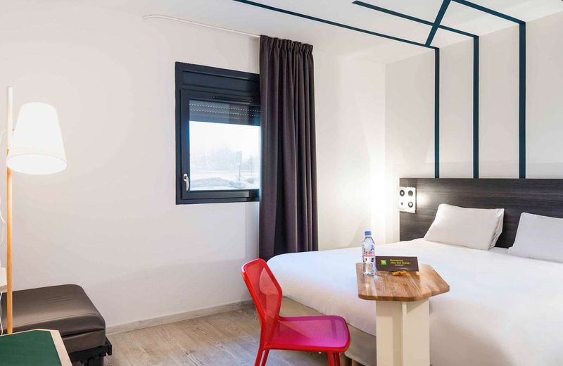 ibis Styles Rouen Val De Reuil
