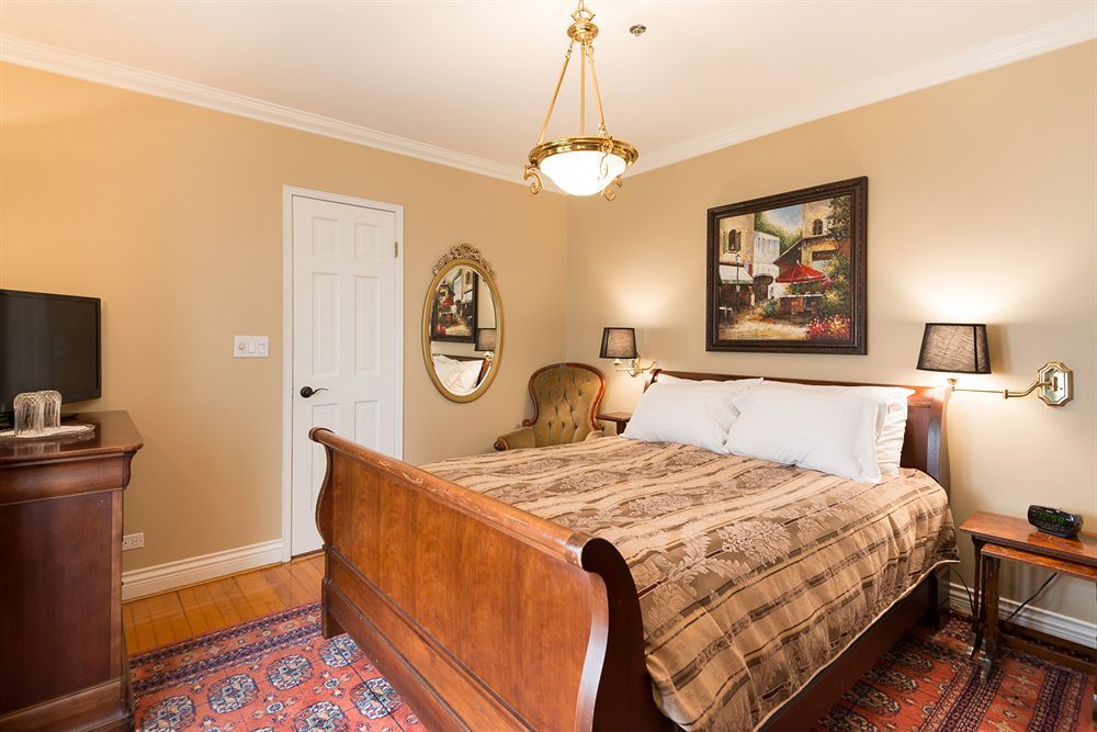 English Bay Inn Bed and Breakfast