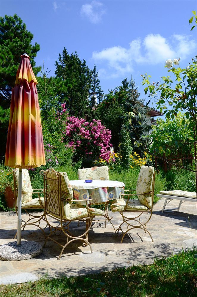 Outdoor Pictures 21