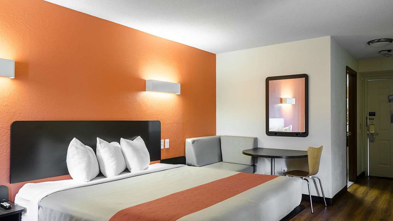 Motel 6 Westborough