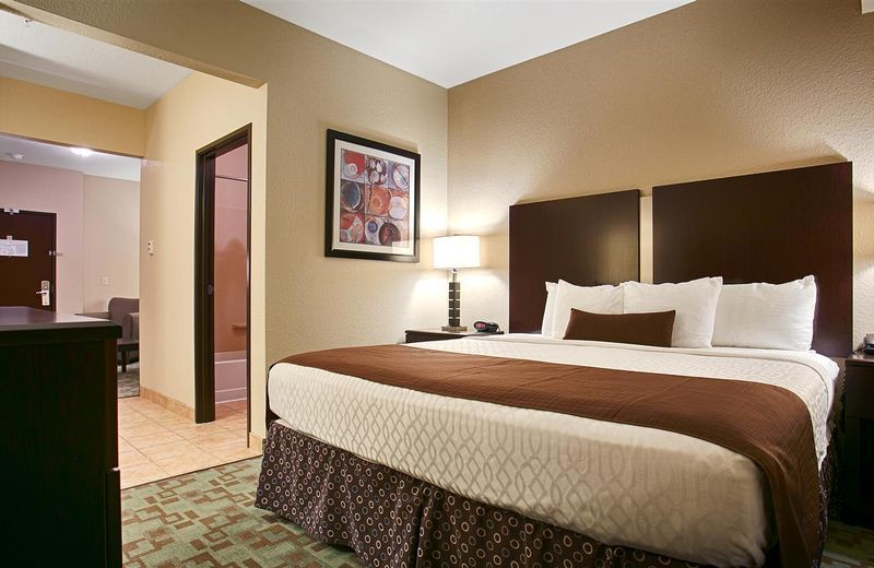 Best Western Plus Eastgate Inn & Suites