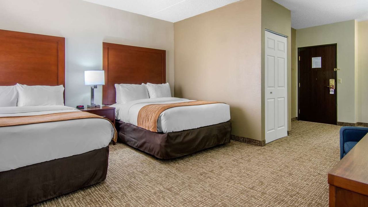Comfort Inn & Suites
