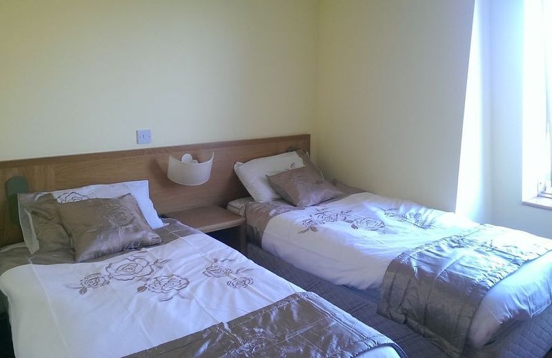 Dunbur Lodge