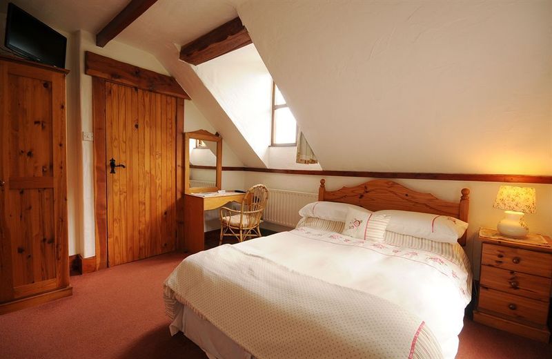 Tudor Lodge B&B