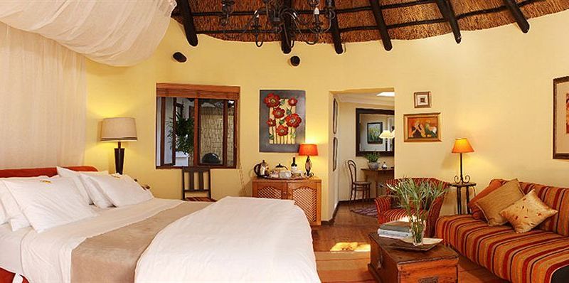 Moontide Guest Lodge