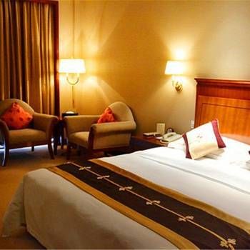 Zhengzhou Cheered Hotel