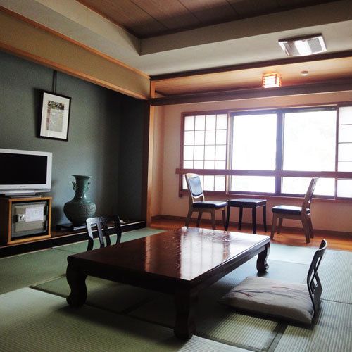 Nakanosawa Onsen Hanamiya Ryokan