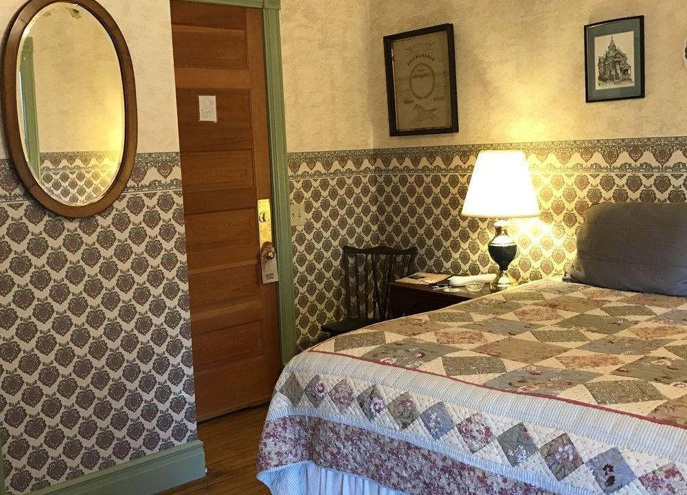 Parish House Inn