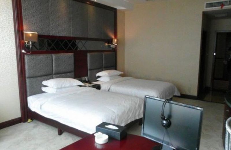 Xiangyin Binhu Huatian Hotel