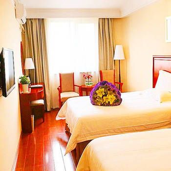 GreenTree Inn Shandong Zaozhuang Xuecheng District Road Taishan Road Road Communist Youth League School Express Hotel