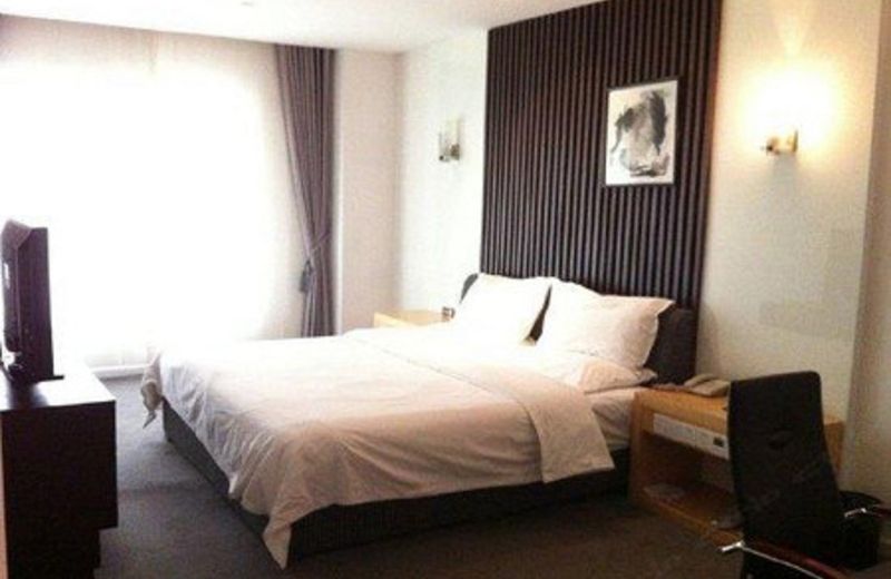 Fengjing Huating Business Hotel