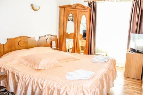 Hotel Cheia