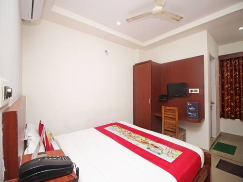 OYO 9632 Hotel Prestige Residency