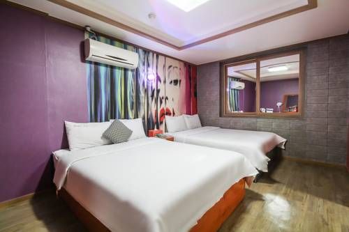 Hotel Lie
