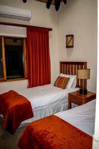 Legend Safaris - Kruger Park Lodge 257B