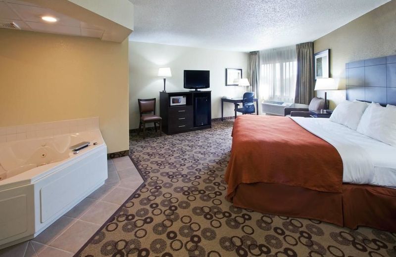 AmericInn by Wyndham Cedar Falls