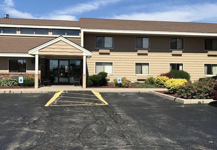 AmericInn by Wyndham West Bend