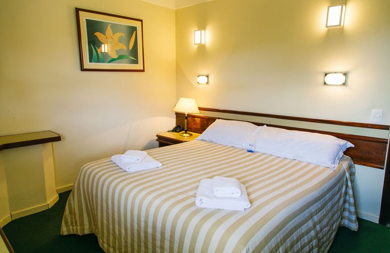 Plaza Inn Week Inn