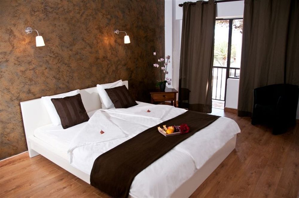 SEVEN Hostal