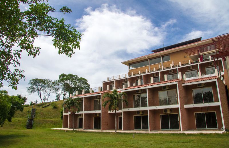 Paradise Flamingo Beach Hotel