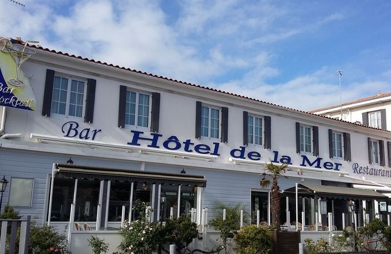 Hotel De La Mer