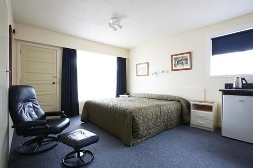 Queens Park Motels