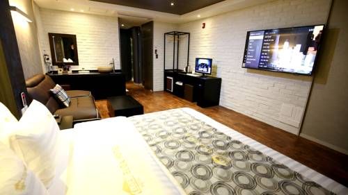 Elga Hotel