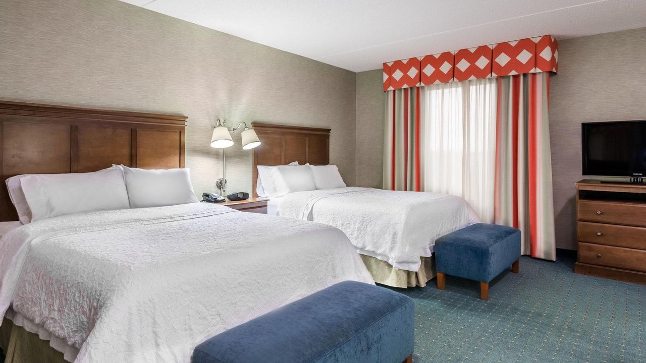 Hampton Inn & Suites Columbus Polaris