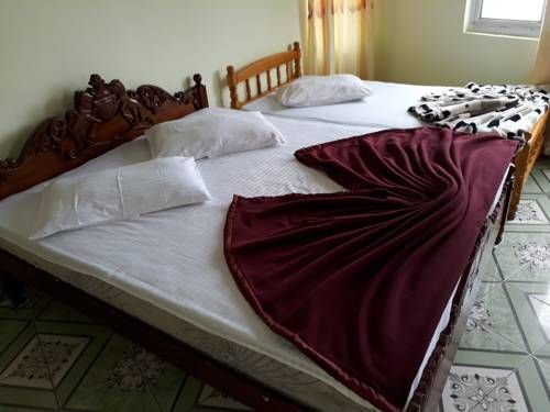`Lakshan View Resort`