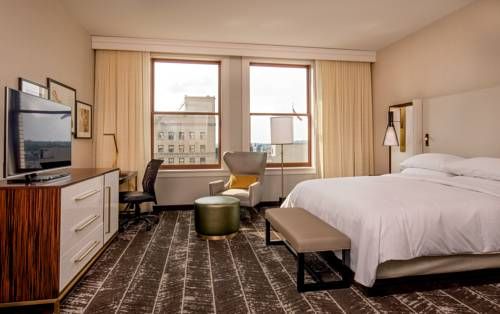 Doubletree By Hilton Youngstown Downtown
