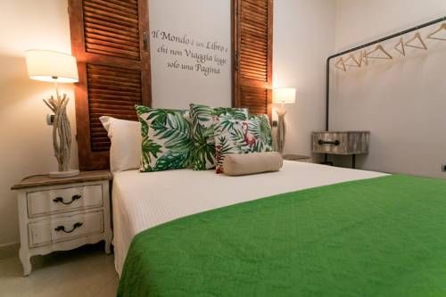 Love & Fama Hotel